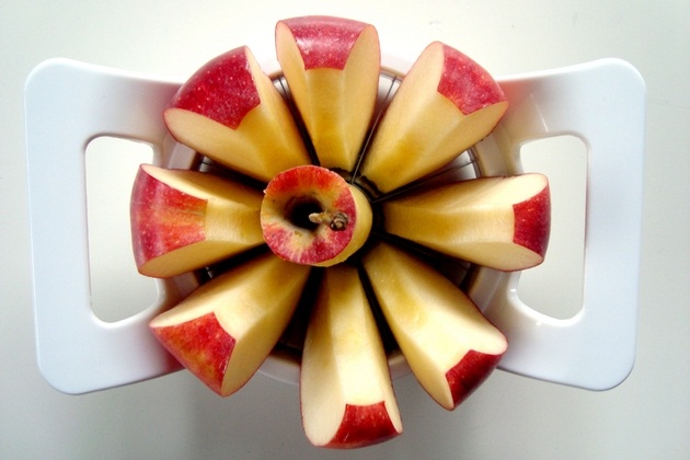 Apple Slicer BonjourLife com Dial A Slice – Apple Corer and Slicer