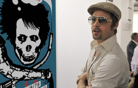 BP1 Brad Pitt admires Luskys Exiting Room.