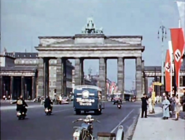 Life in Berlin 1936 1 650x491 Life in Berlin, 1936