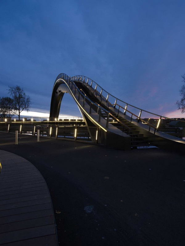 Melkeweg Bridge5 Melkwegbridge by NEXT Architects