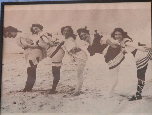 Vintage Bathing Beauties Belles from Late 19th Century to 1930s Vintage Bathing Beauties Belles from Late 19th Century to 1930s 11 Vintage Bathing Beauties Belles from Late 19th Century to 1930s