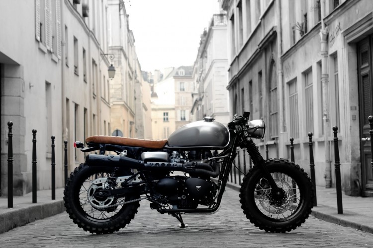cafe tracker vintage racers large 750x500 Triumph Cafe Tracker by Vintage Racers