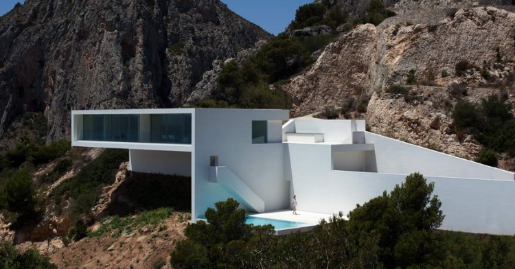 casa del acantilado 0001 750x392 Casa Del Acantilado by Fran Silvestre Arquitectos