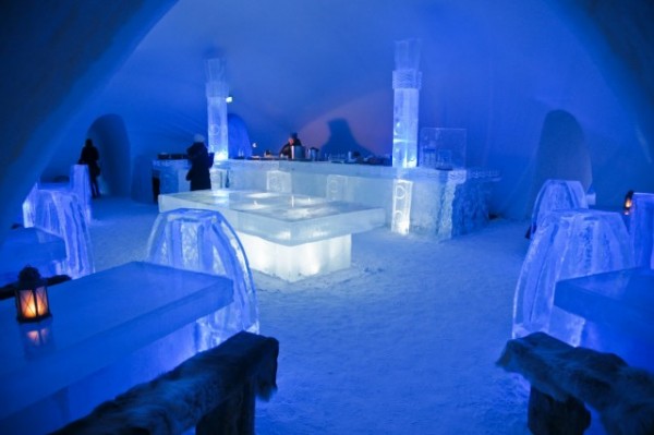 ice hotel in finland 8 600x399 SnowHotel