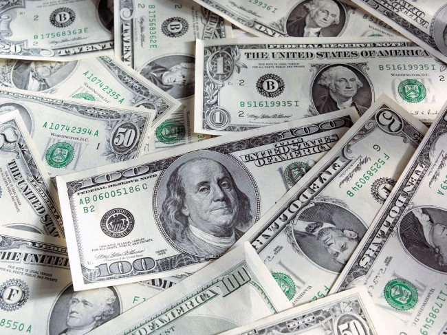 money 486299 650x487 Cheap tips only in DYI for designers!