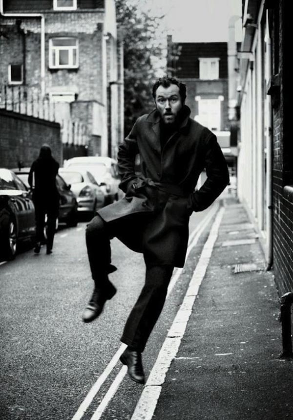 Jude Law: The New York Times Style Magazine‘s Holiday 2012 peuf 20121129 1193 650x0 Jude Law: The New York Times Style Magazine‘s Holiday 2012