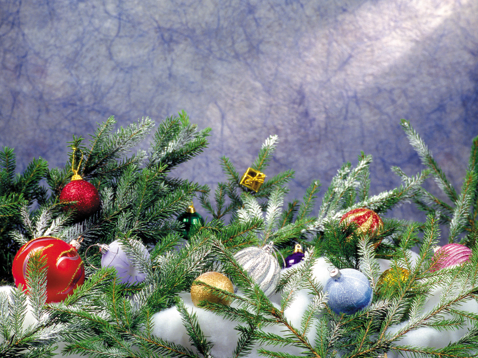 New Year Holidays Wallpapers www.stuffkit.com 210 New Year Holidays Wallpapers