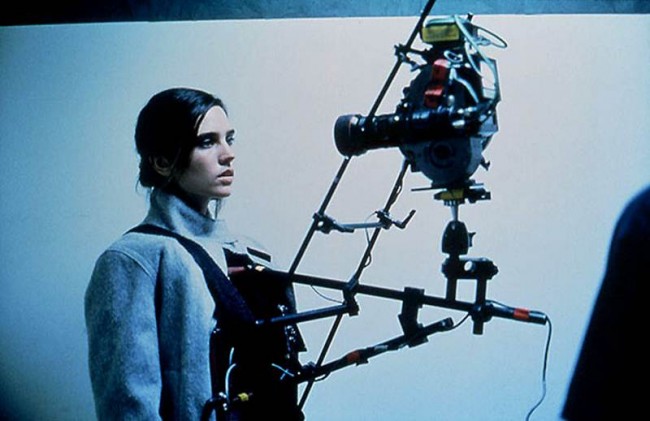 06 Requiem for a Dream — Jennifer Connelly strapped into a SnorriCam 650x421 Behind the Scenes of Iconic Films