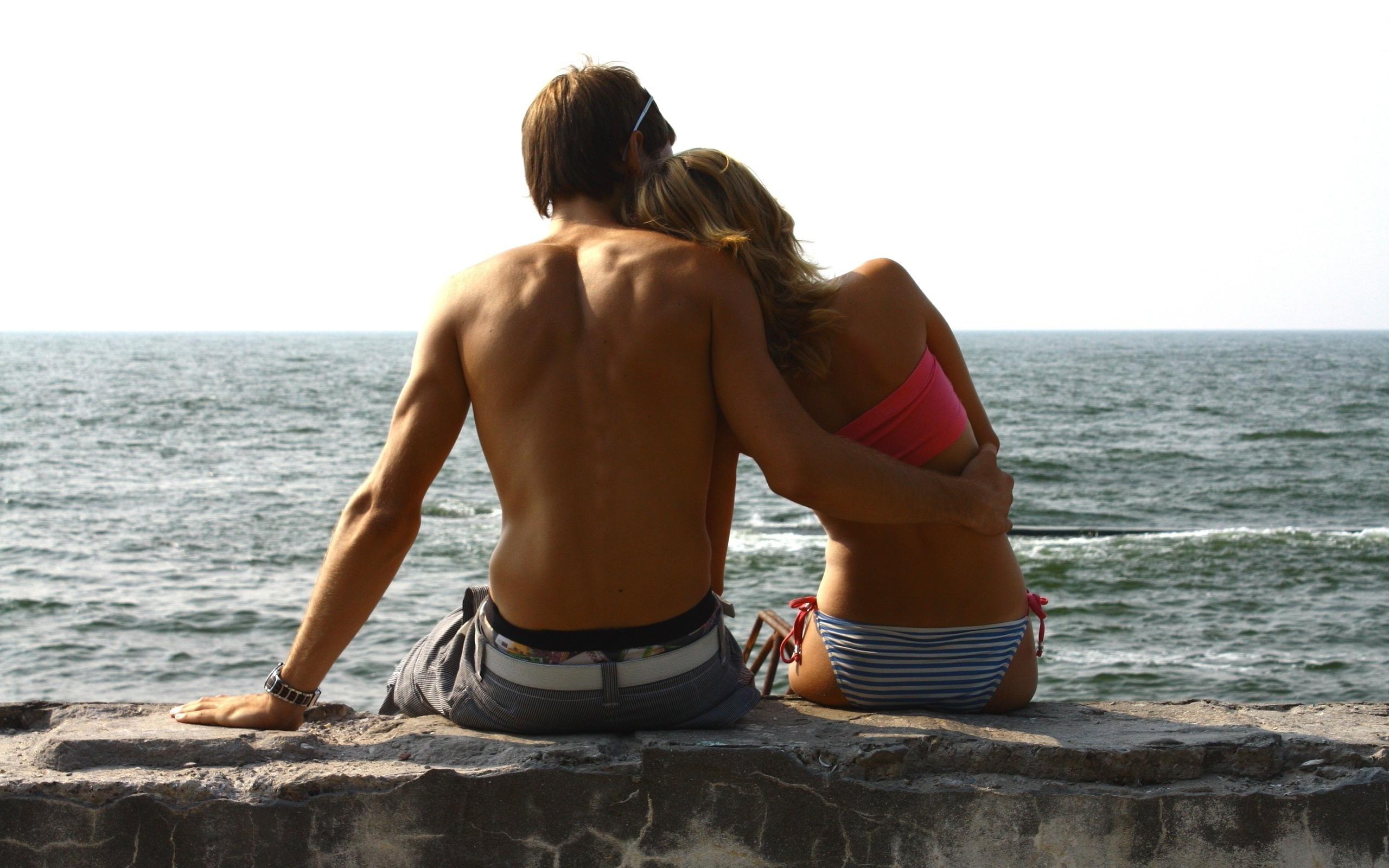 Beautiful Valentines Day Love Pictures LOVERS BEACH Beautiful Valentines Day Love Pictures
