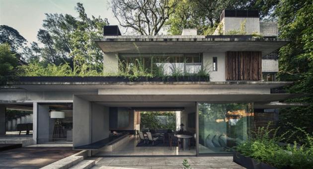 MZ Modern Mansion Nestled in the Forests of Mexico
