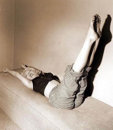 Awesome Photographs of Marilyn Monroe by Philippe Halsman 1952 Marilyn Monroe by Philippe Halsman 1952 8 Awesome Photographs of Marilyn Monroe by Philippe Halsman 1952
