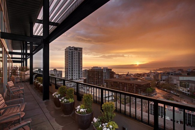 Penthouse Loft in Seattle 8 650x433 Penthouse Loft in Seattle