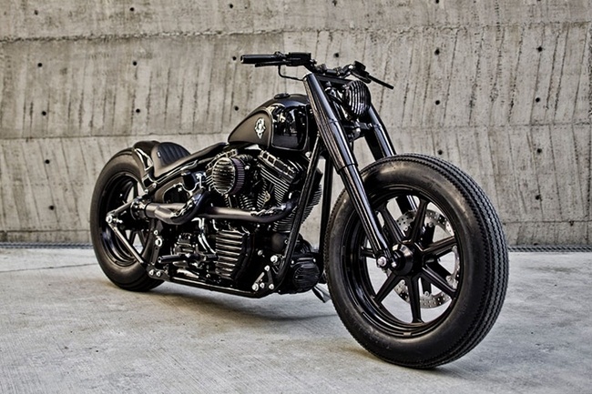 Rough Crafts x Roland Sands Design Shadow Rocket Motorcycle Rough Crafts x Roland Sands Design Shadow Rocket Motorcycle 3 Copy Rough Crafts x Roland Sands Design Shadow Rocket Motorcycle