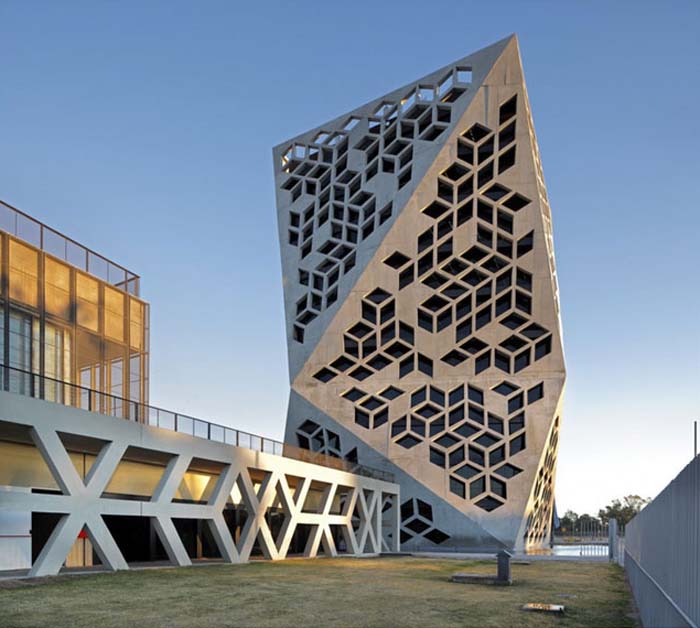 Civic Center in Argentina bicentennial civic center argentina by ggmpu architects 2 collabcubed 1 Civic Center in Argentina
