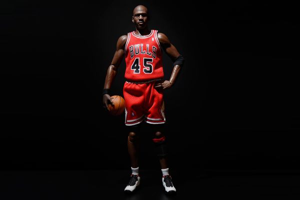 Mini Michael Jordan mini michael jordan figure by enterbay 03 Mini Michael Jordan