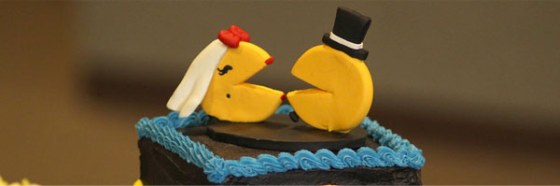 mr and mrs pac man The coolest wedding cake toppers