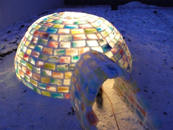 Family Builds Amazing Rainbow Igloo in Backyard rainbow igloo 8 Family Builds Amazing Rainbow Igloo in Backyard