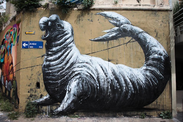 roa ever mural 02 New Mural by Roa & Ever in Buenos Aires