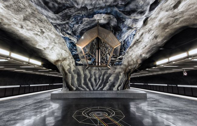 Unique Andres Aberg Drawings in Sweden Subway stockholm metro art 04 650x416 Unique Andres Aberg Drawings in Sweden Subway