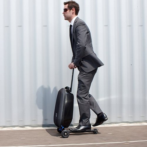 tumblr mglb0arHZh1qiqf01o1 500 Micro Luggage Scooter