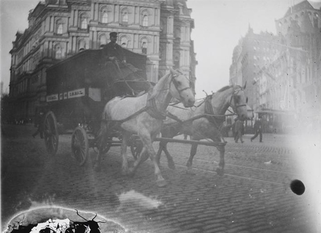 A Look at The Glory Days of Mail Service A Look at The Glory Days of Mail Service