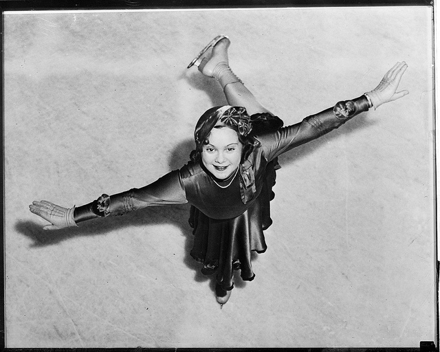 Black and White Photos of Ice Skating in The Past Black and White Photos of Ice Skating in The Past 1 Black and White Photos of Ice Skating in The Past