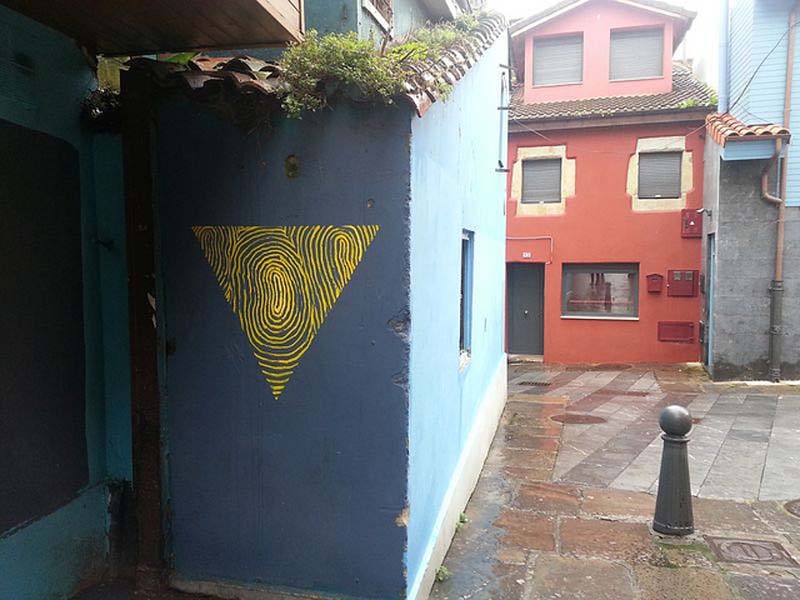 E1000 thumbprint street art in Spain 2 collabcubed E1000