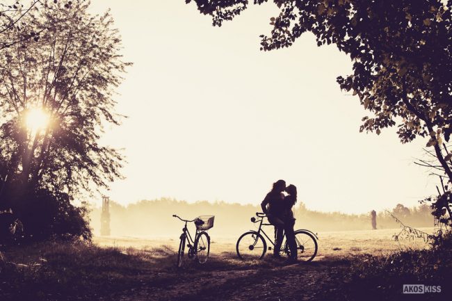Silhouette love by Akos Kiss 650x433 lovers Day Special Photography