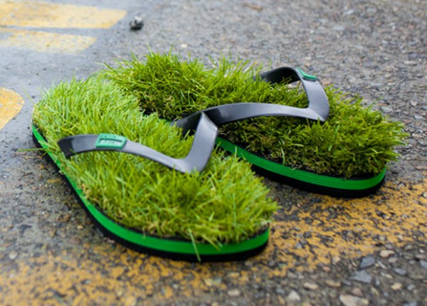  Feel the Grass Between Your Toes With These Sandals