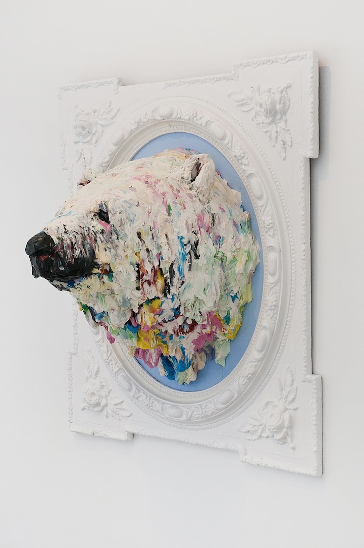 Spectacular Three Dimensional Polar Bear Sculpture Spectacular Three Dimensional Polar Bear Sculpture