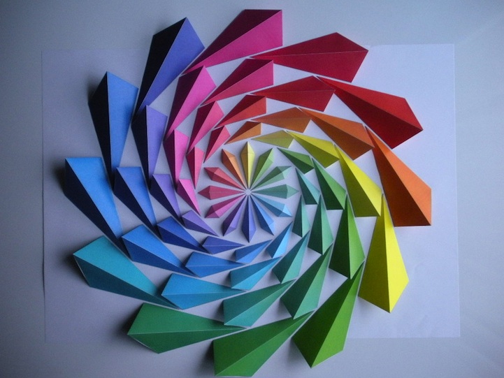 origamiflowers01 1 Colorful Origami Flowers Change with Shadows and Light