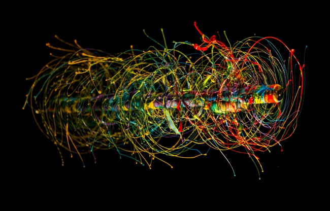 Black Hole: Paint in Motion by Fabian Oefner Black Hole Paint in Motion by Fabian Oefner 11 @ GenCept 650x416 Black Hole: Paint in Motion by Fabian Oefner
