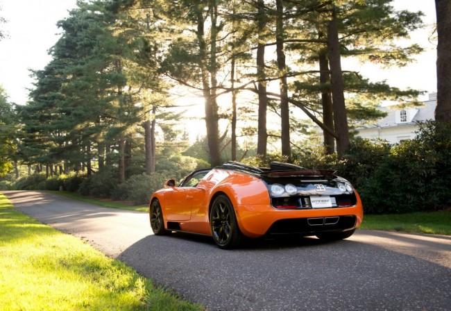 Bugatti – The World Fastest And Expensive Car – 5 Bugatti Veyron 16.4 Grand Sport 1 650x448 Bugatti – The World Fastest And Expensive Car – 5