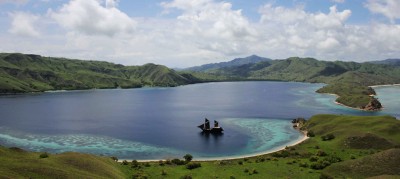 Lifestyle – Sailing on Alila Purnama e1363605733622 Lifestyle – Luxury Sailing Yacht Alila Purnama