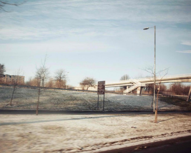 Surreal Photos Taken in Transition by Simon Harsent SurrealPhotosTakeninTransitionbySimonHarsent3 650x520 Surreal Photos Taken in Transition by Simon Harsent