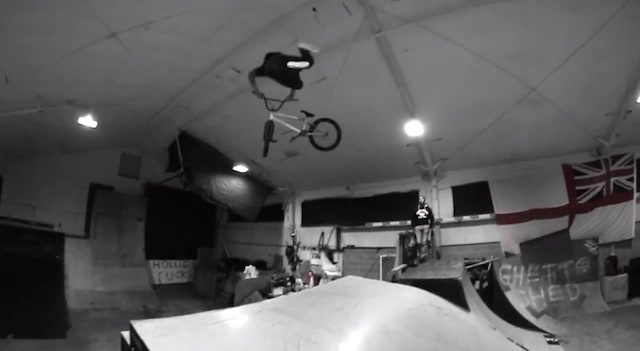 Total BMX Bike: The Webbie Show 2 bmxing webbie show2 02 Total BMX Bike: The Webbie Show 2
