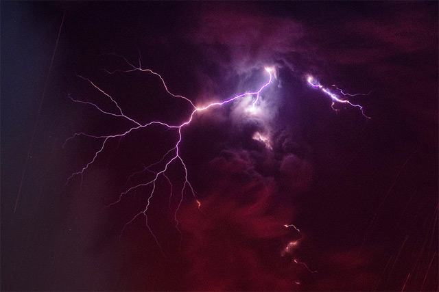 Volcano With Lightning Photographs volcano with lightning photographs 2 Volcano With Lightning Photographs