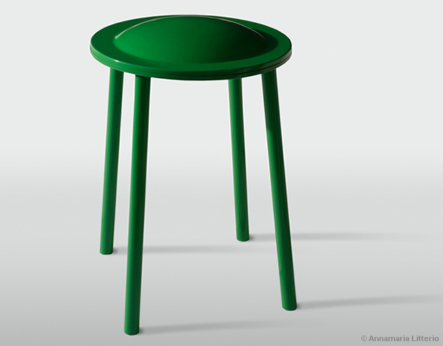 UFO stool by Annamaria Litterio 1o11 UFO stool by Annamaria Litterio