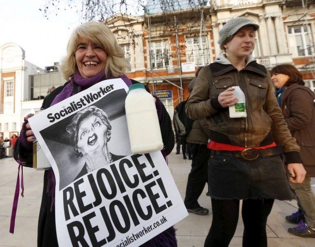 223 650x511 In Britain, Demonstrators Celebrated the Death of Margaret Thatcher