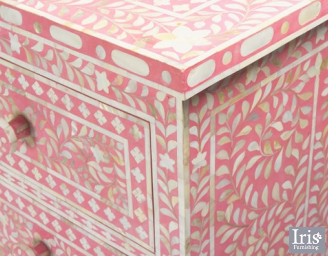 Chest of drawers by Iris Furnishing 3o6 Chest of drawers by Iris Furnishing