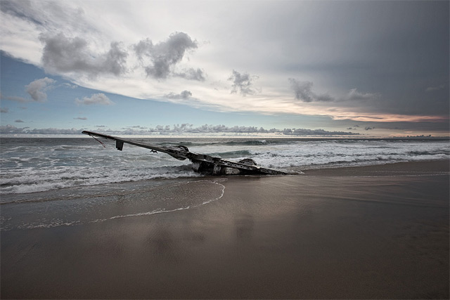 Aircraft Crash Sites 3 Happy End, Pictures of Aircraft Crash Sites by Dietmar Eckell