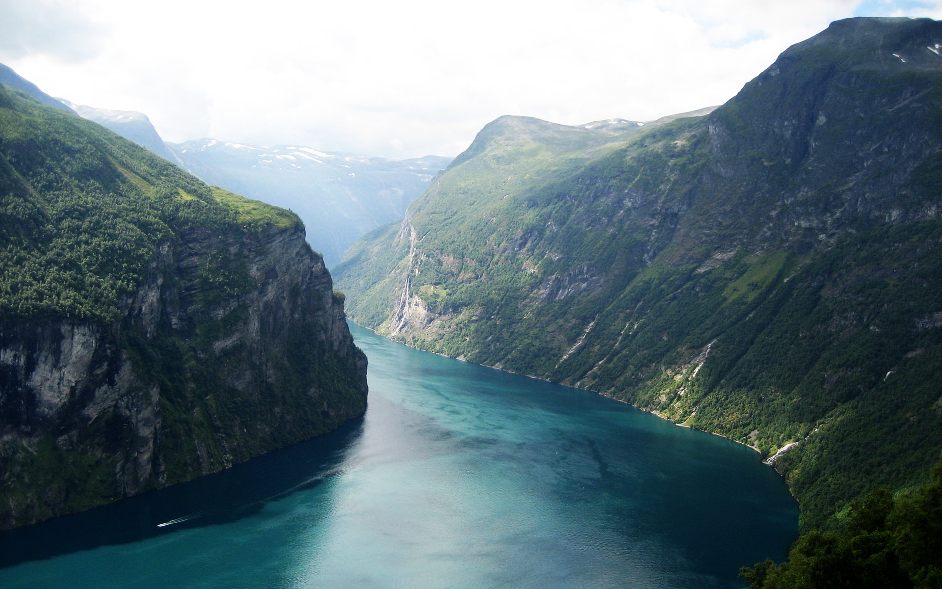 Amazing Places Around The World – 13 Amazing Places Around The World – 13 Amazing Places Around The World – 13