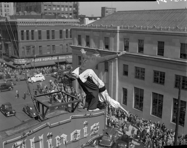 Benny and Betty Fox 6 Benny and Betty Fox   Famous Sky Dancers in The 1930s and 40s