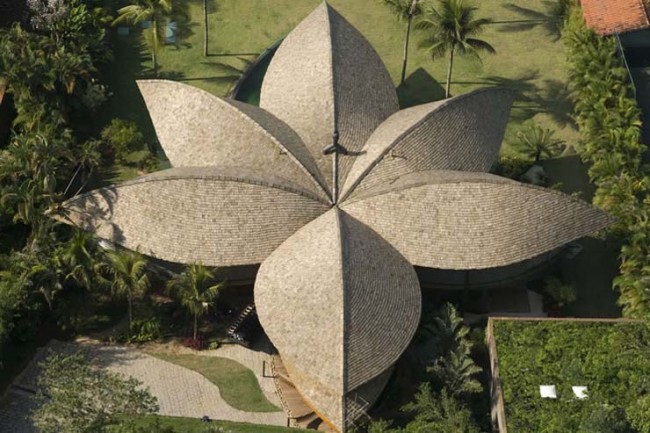 Leaf House Casa Folha Mareines + Patalano 3 650x433 Leaf House