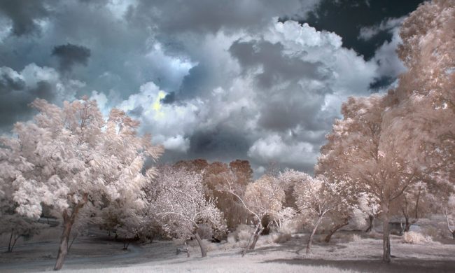 Breathtaking Examples of Infrared Photography Cloudy Day 650x390 Breathtaking Examples of Infrared Photography