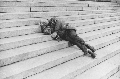 Photos of People Sleeping in Public in New York City, 1970′s New York City 1970s Photos of People Sleeping in Public in New York City, 1970′s