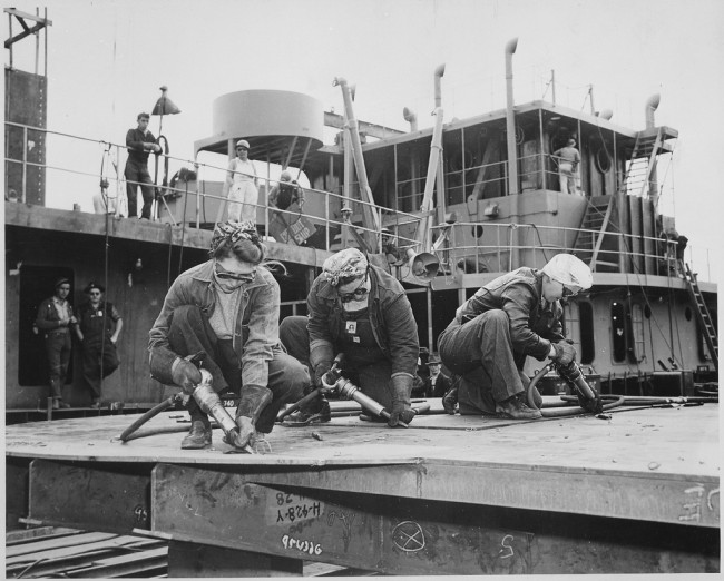 Photographs of Women in The World War II Photographs of Women in The World War II 1 650x522 Photographs of Women in The World War II