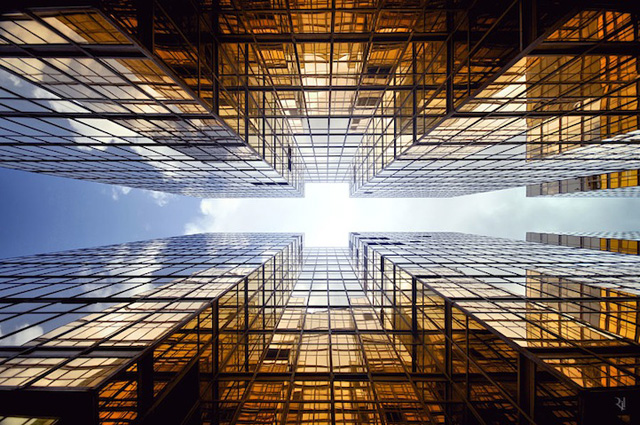 Vertical Perspective of Hong Kong’s Immense Skyscrapers VerticalHorizon2 Vertical Perspective of Hong Kong’s Immense Skyscrapers