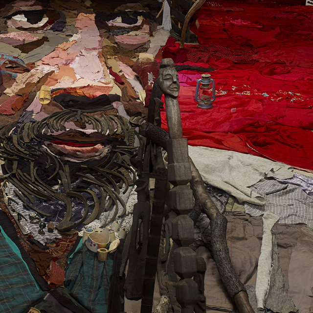 Bernard Pras’ Anamorphic Painting bernard pras anamorphic portrait 1 Bernard Pras’ Anamorphic Painting