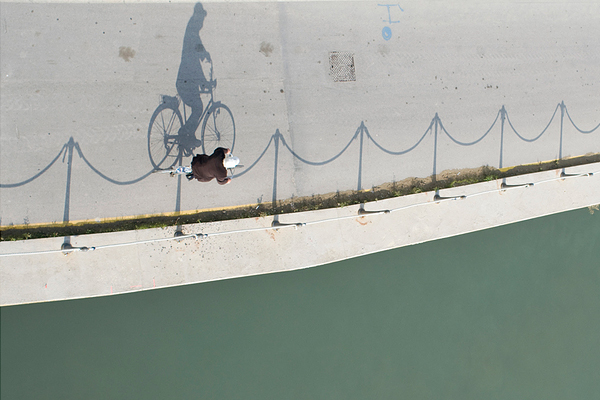 25 Remarkable Examples Of Shadow Photography by maurizio lattanzio1 25 Remarkable Examples Of Shadow Photography